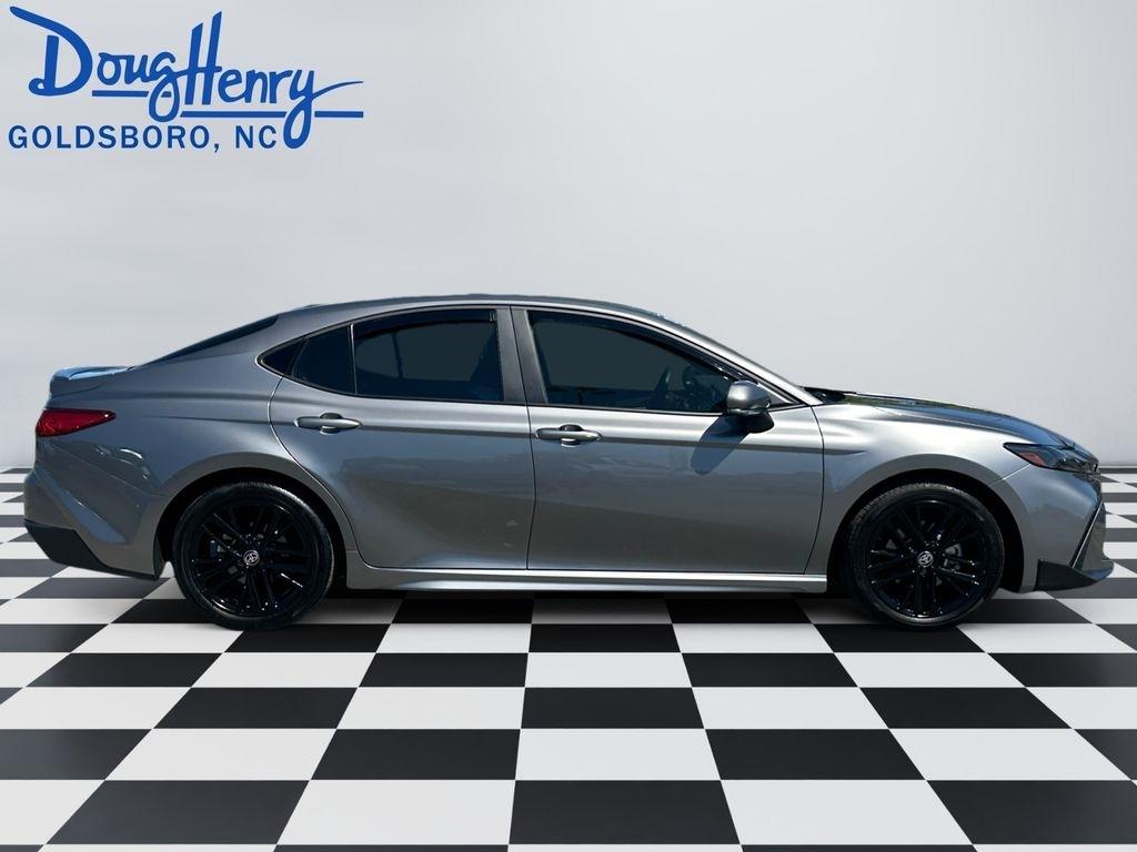 Toyota Camry  2025