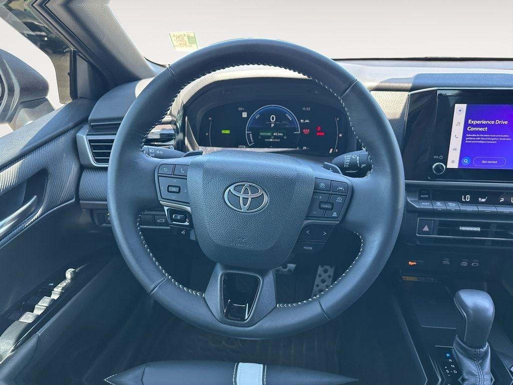 Toyota Camry  2025