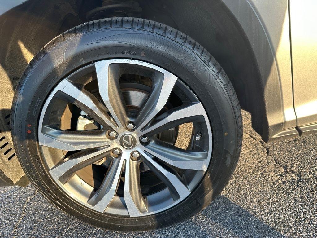 Lexus RX  2020