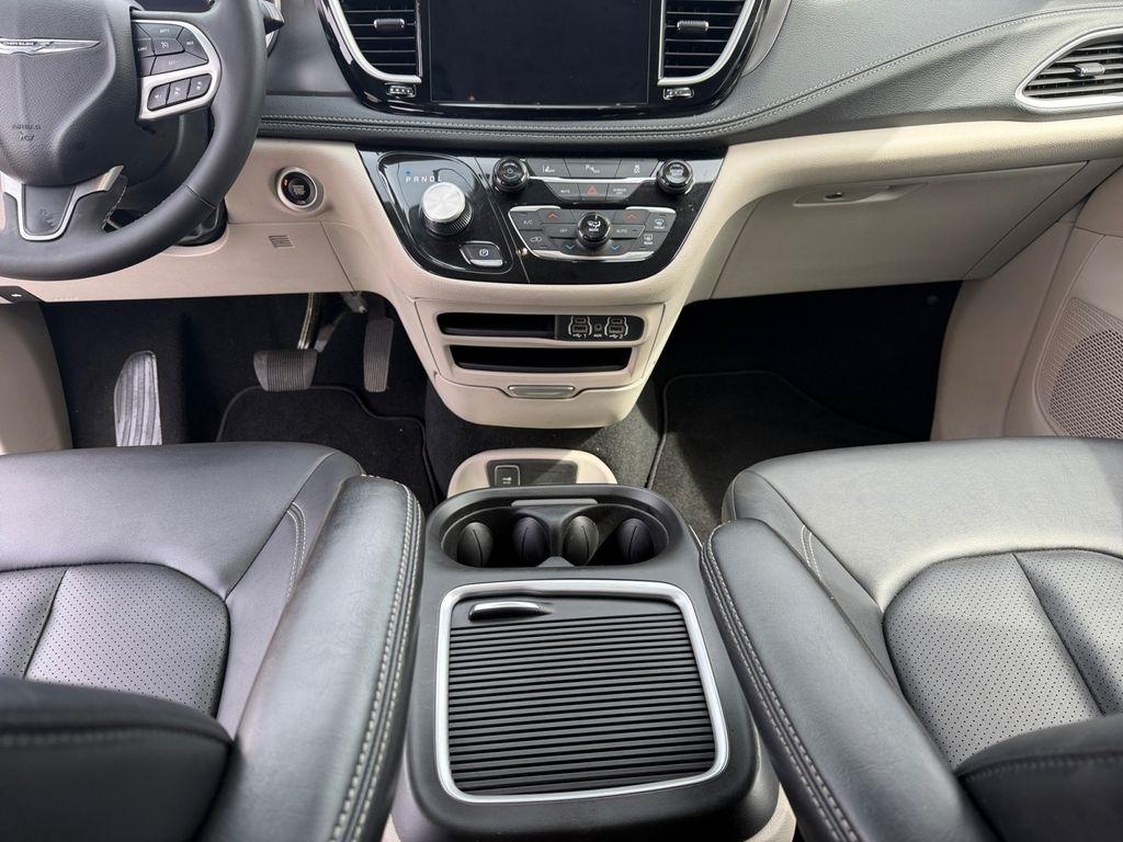 Chrysler Pacifica  2024