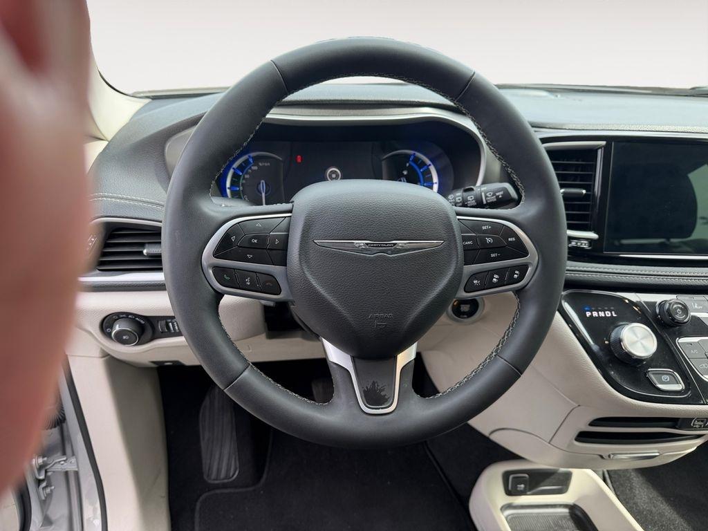 Chrysler Pacifica  2024