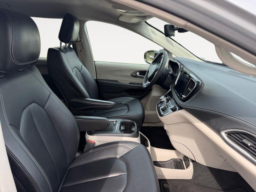 Chrysler Pacifica  2024