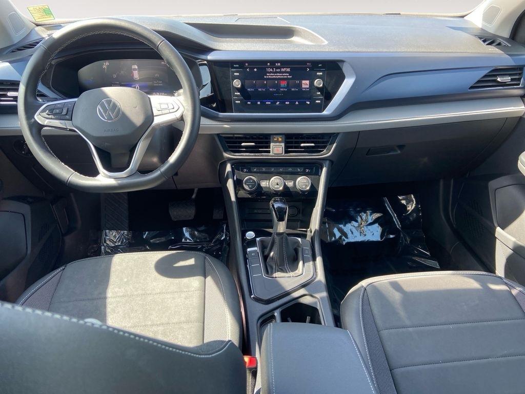 Volkswagen Taos  2024
