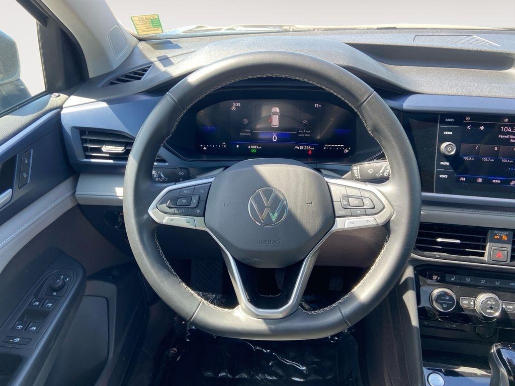 Volkswagen Taos  2024