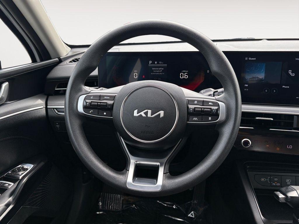 Kia K5  2025