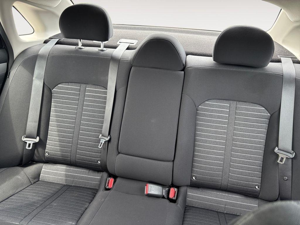 Kia K5  2025