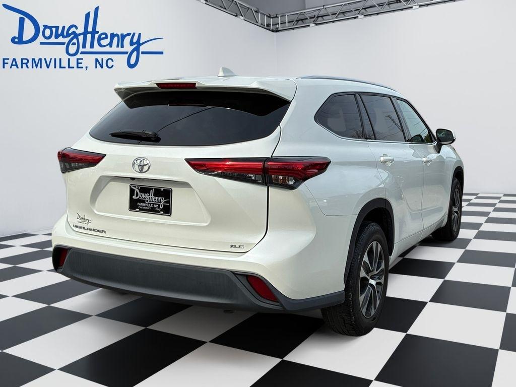 Toyota Highlander  2021