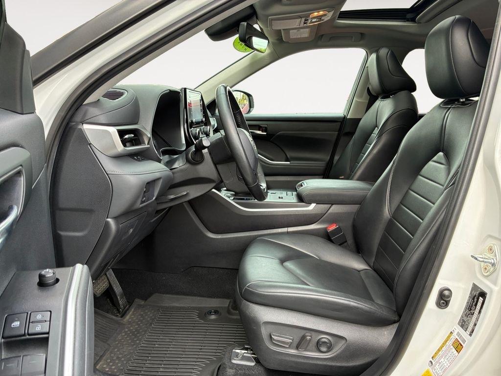 Toyota Highlander  2021