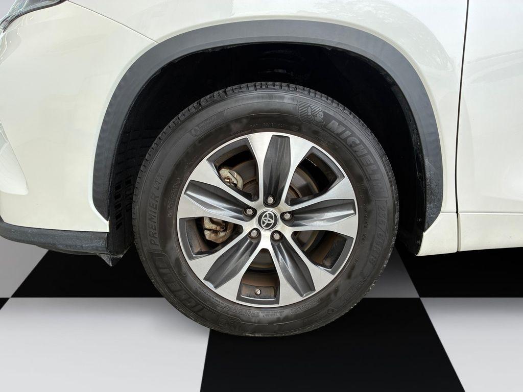 Toyota Highlander  2021