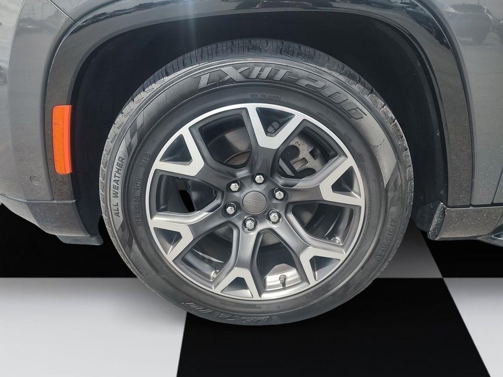 Jeep Wagoneer L  2024