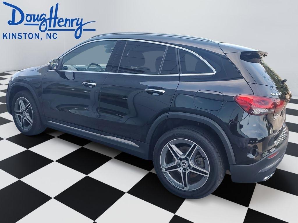 Mercedes-Benz GLA  2023