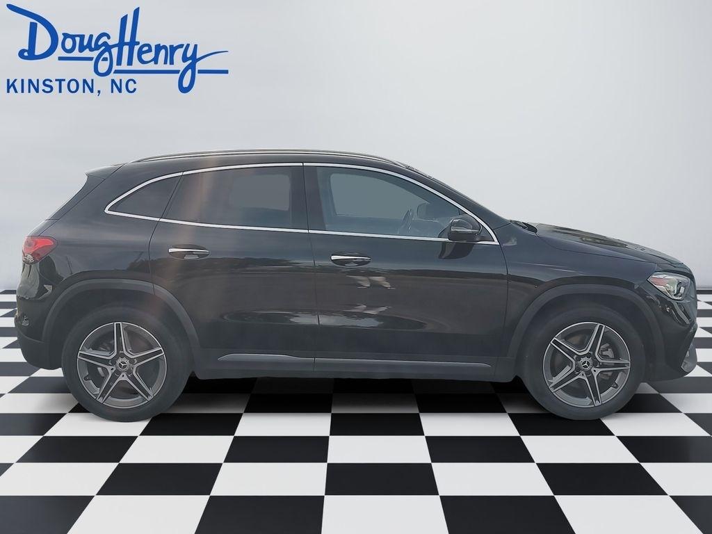 Mercedes-Benz GLA  2023