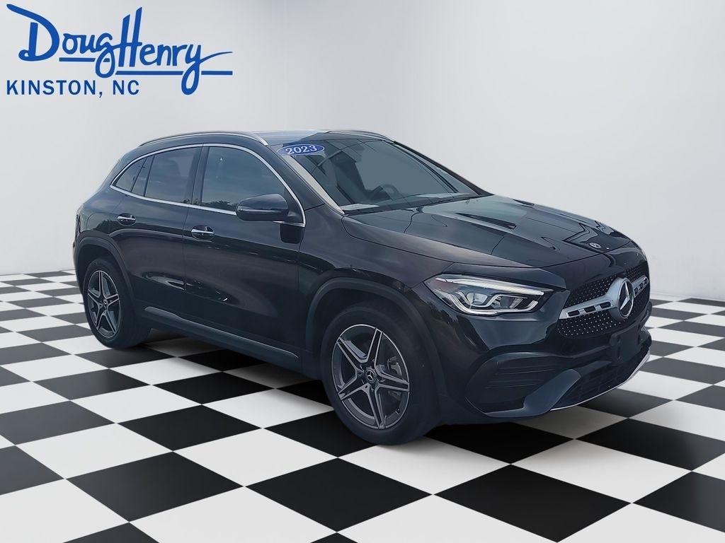 Mercedes-Benz GLA  2023