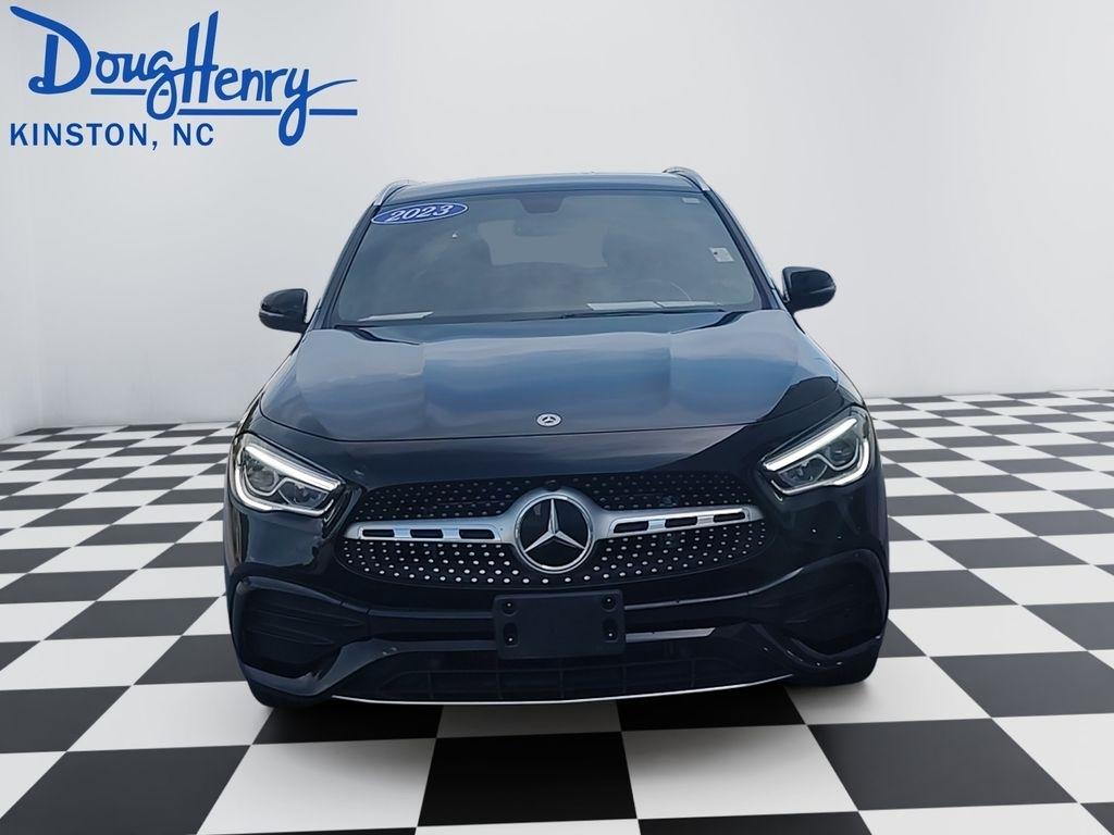 Mercedes-Benz GLA  2023