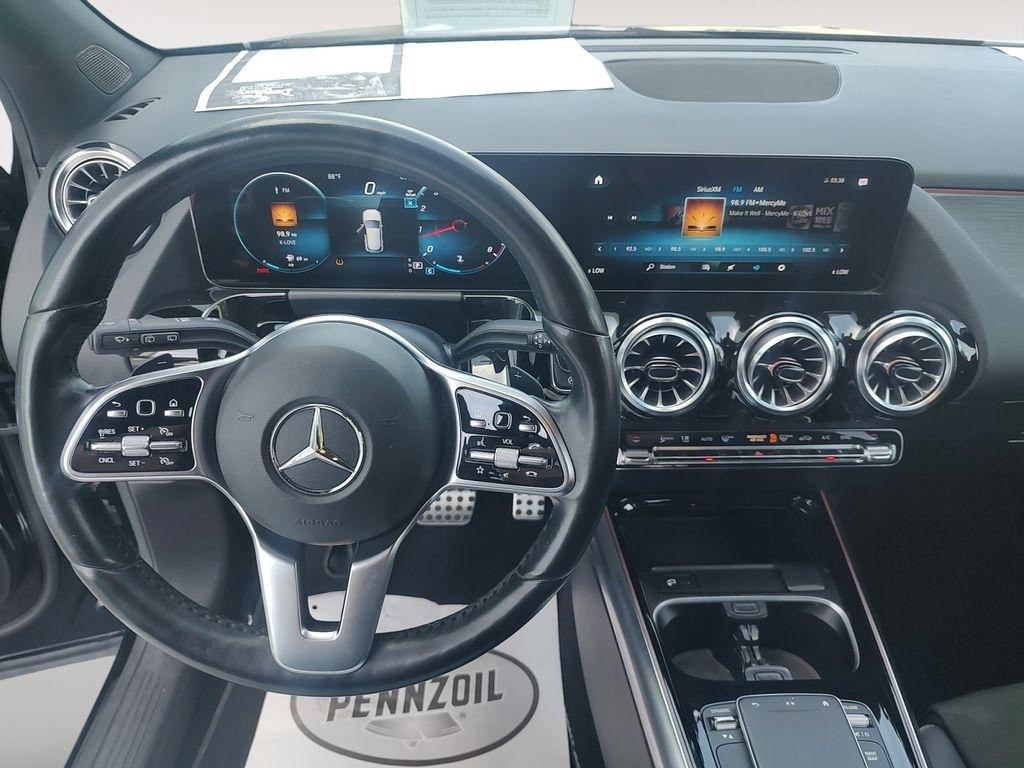 Mercedes-Benz GLA  2023