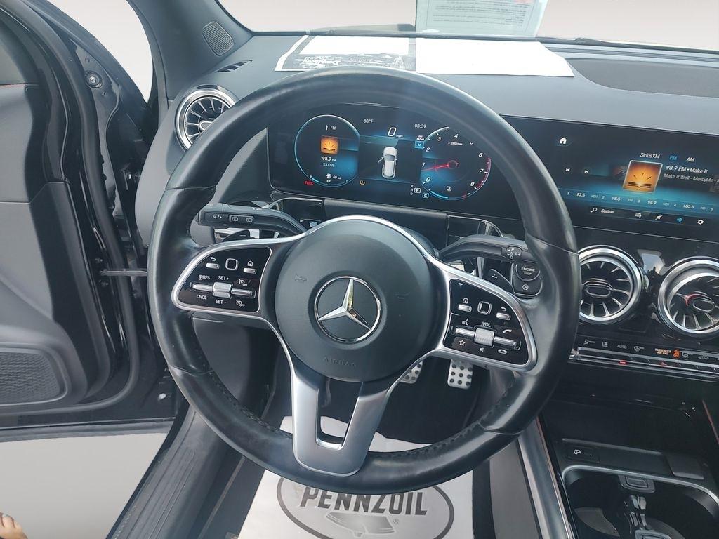 Mercedes-Benz GLA  2023