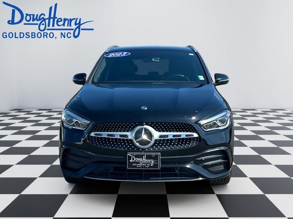 Mercedes-Benz GLA  2023