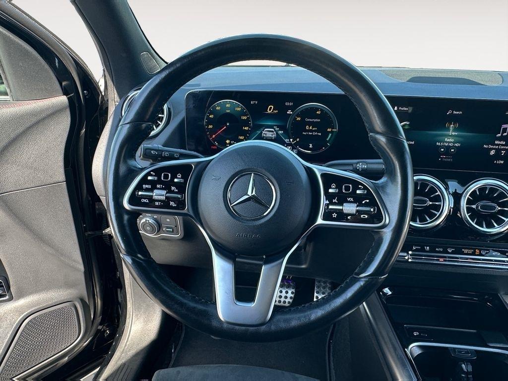 Mercedes-Benz GLA  2023