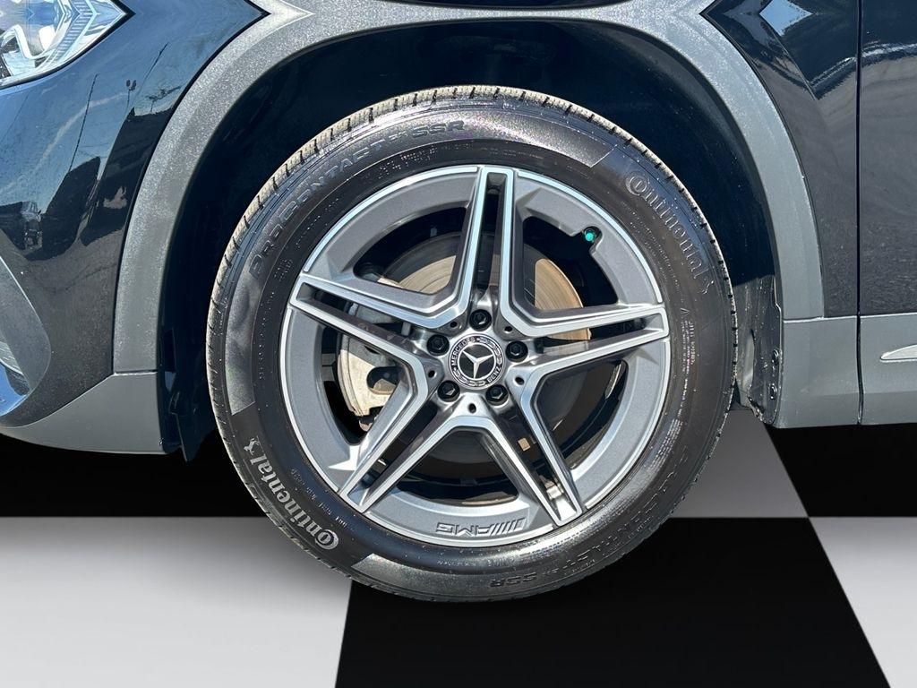 Mercedes-Benz GLA  2023