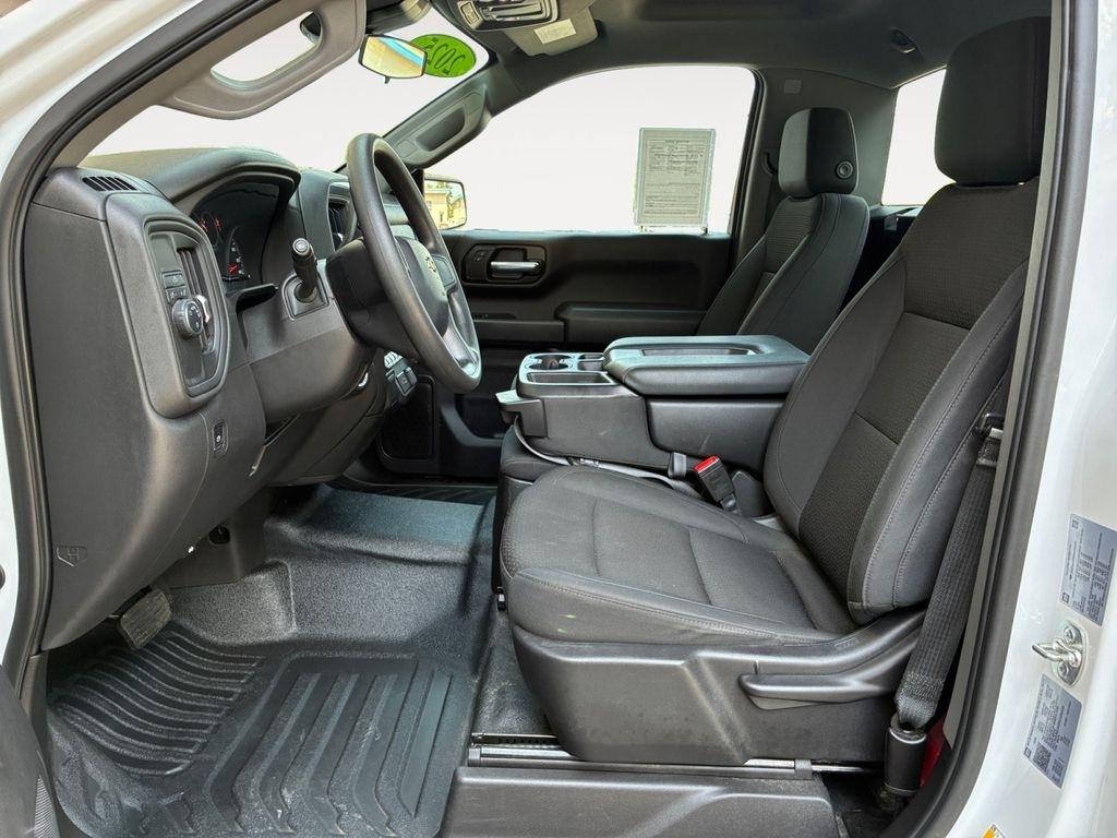 Chevrolet Silverado 1500  2025