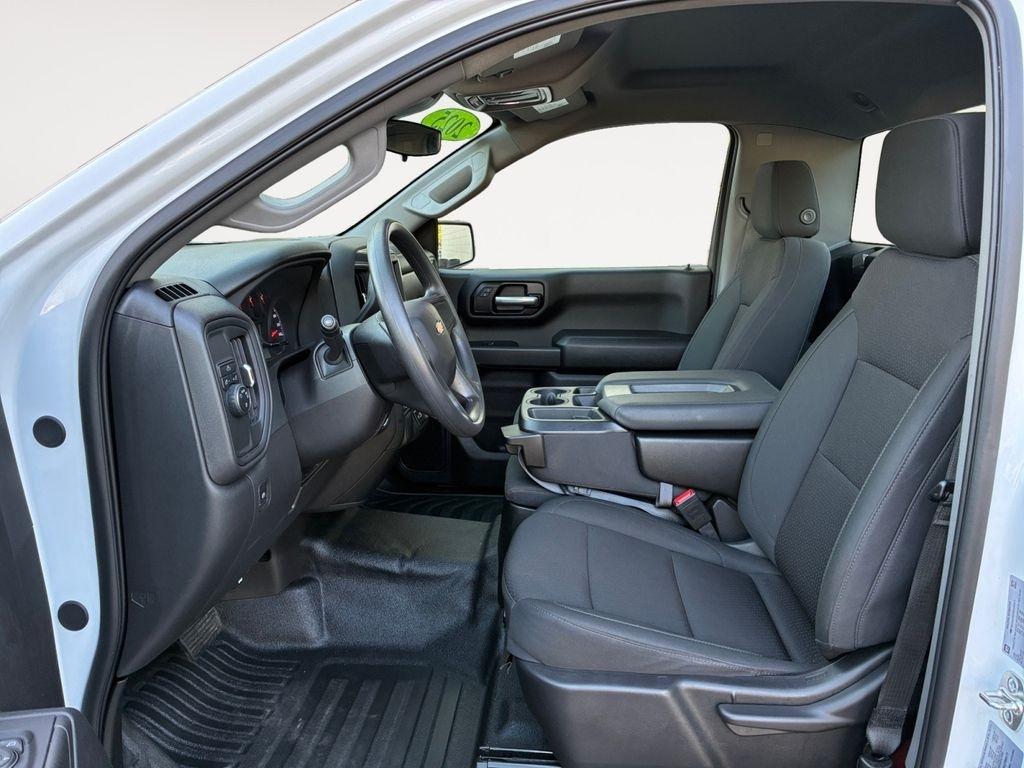 Chevrolet Silverado 1500  2025