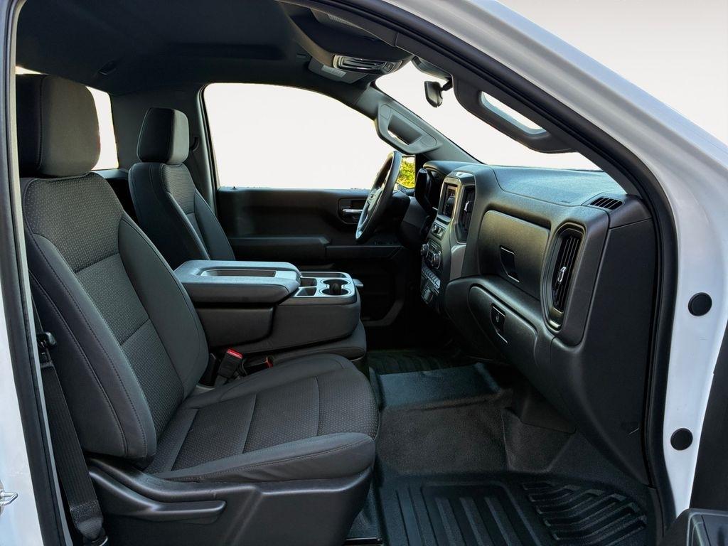 Chevrolet Silverado 1500  2025