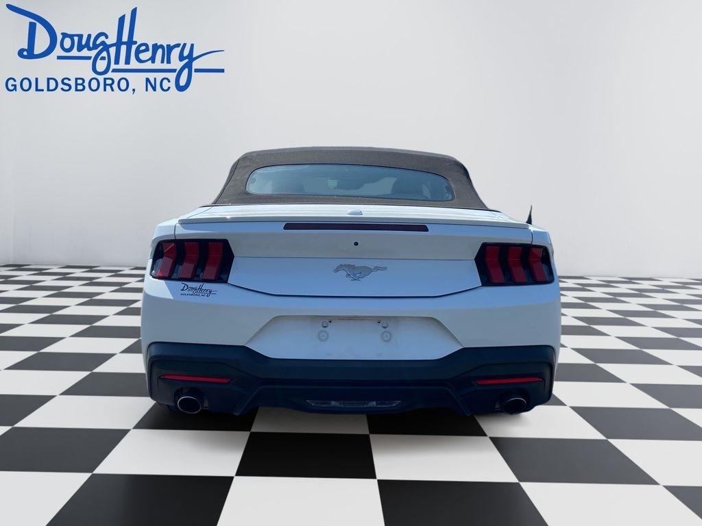 Ford Mustang  2024