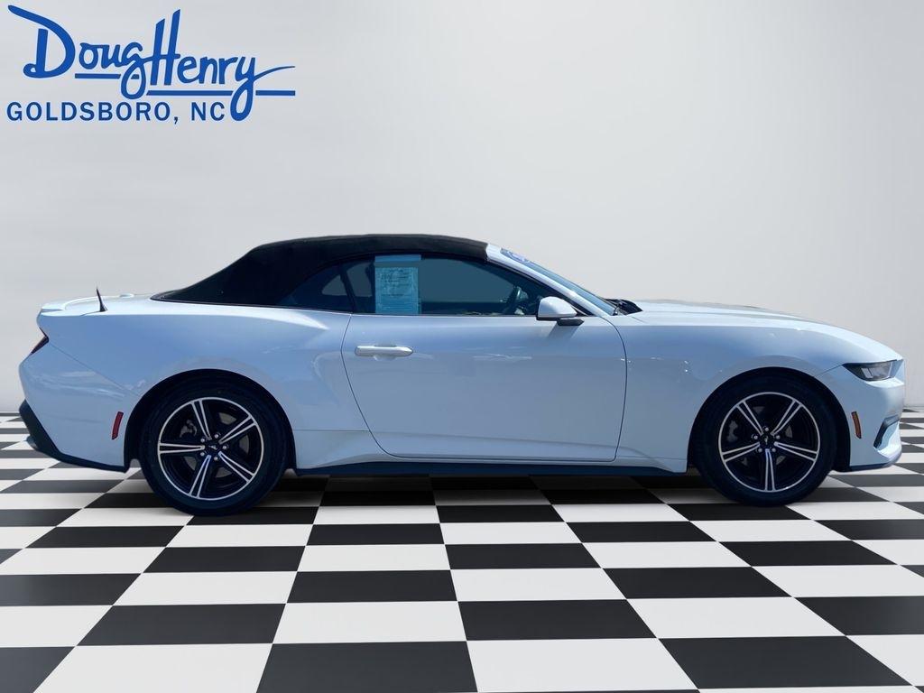 Ford Mustang  2024