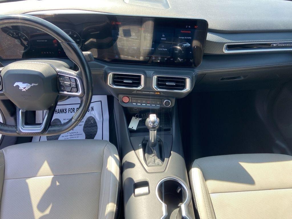 Ford Mustang  2024