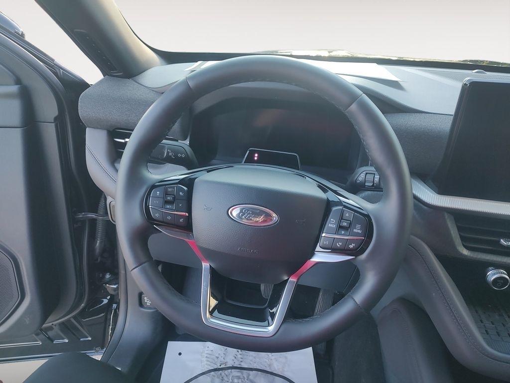 Ford Explorer  2025