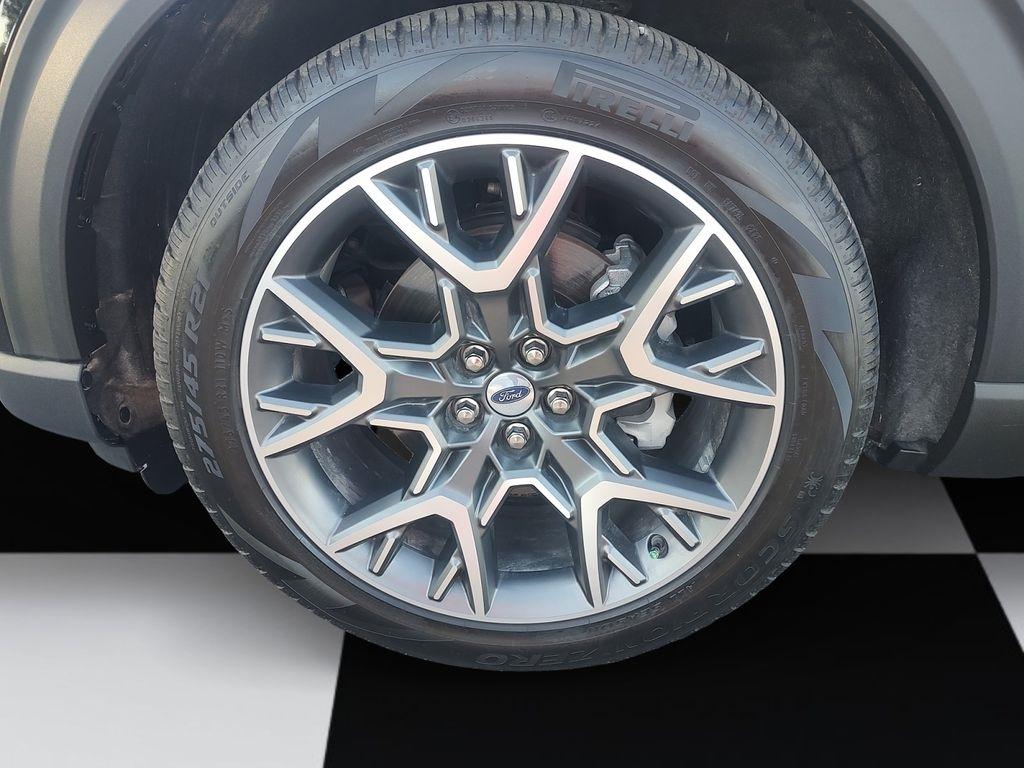 Ford Explorer  2025