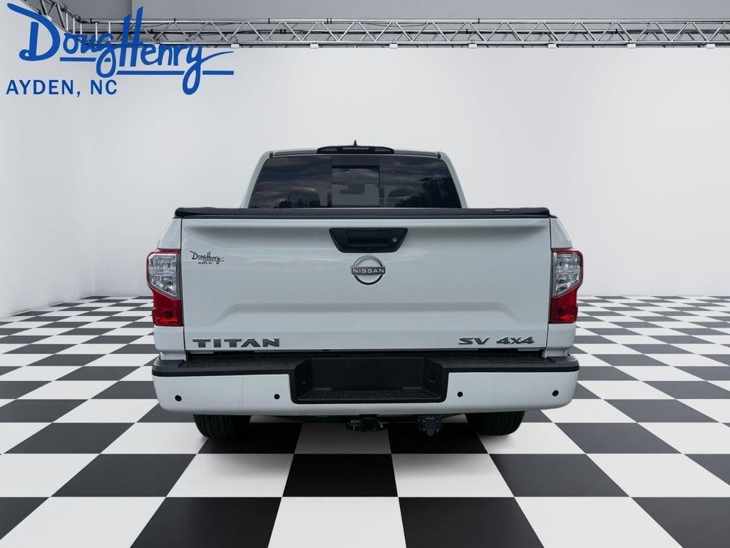 Nissan Titan  2024