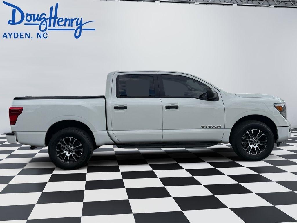 Nissan Titan  2024