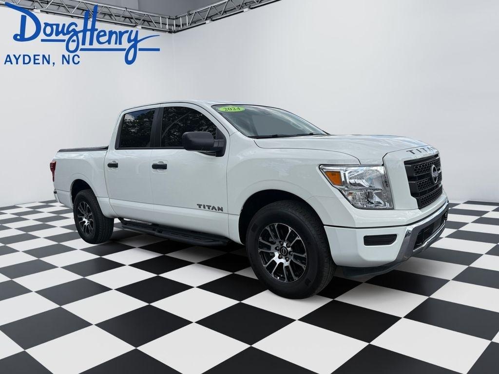 Nissan Titan  2024