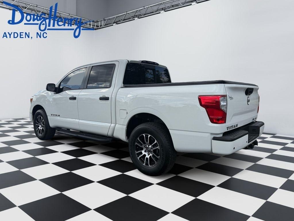 Nissan Titan  2024