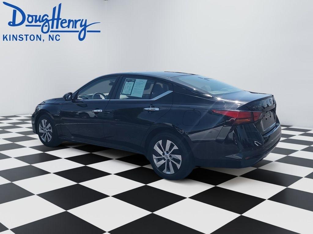 Nissan Altima  2023