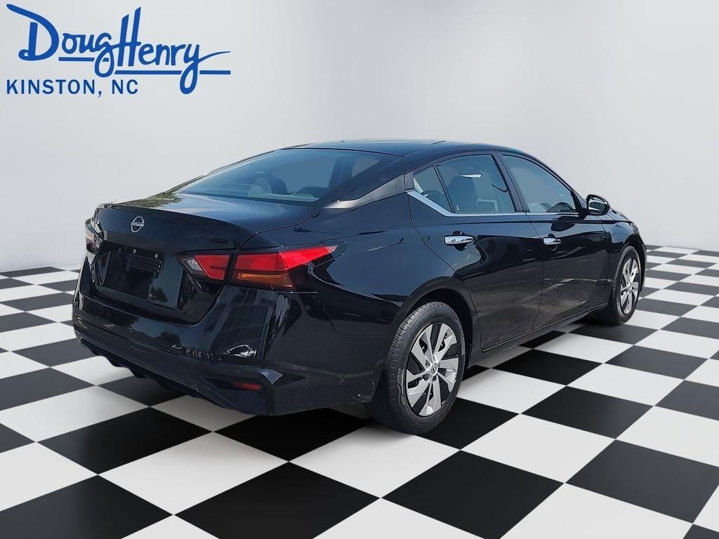 Nissan Altima  2023