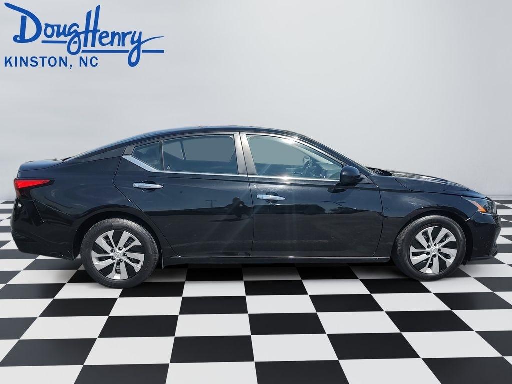 Nissan Altima  2023