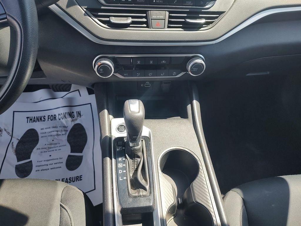 Nissan Altima  2023