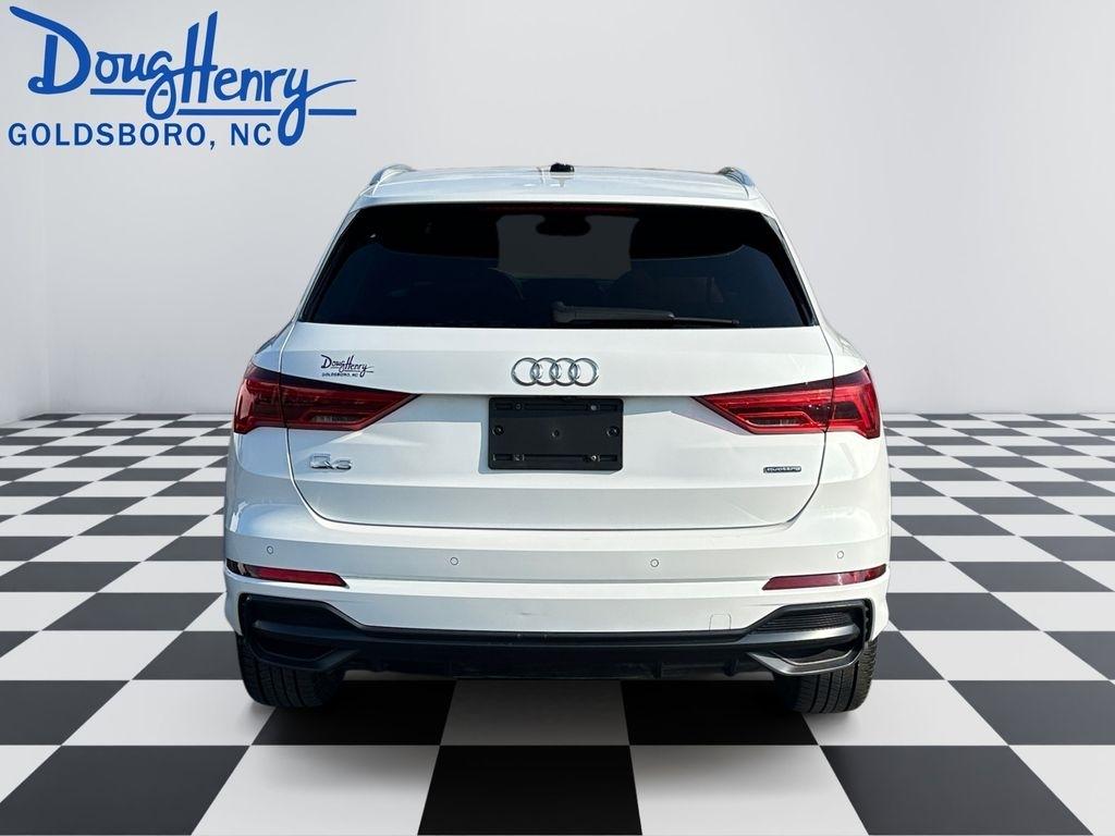 Audi Q3  2021