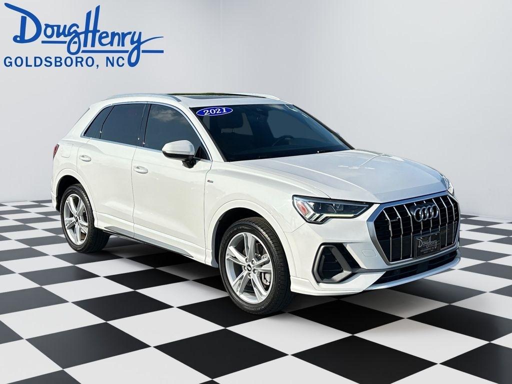 Audi Q3  2021