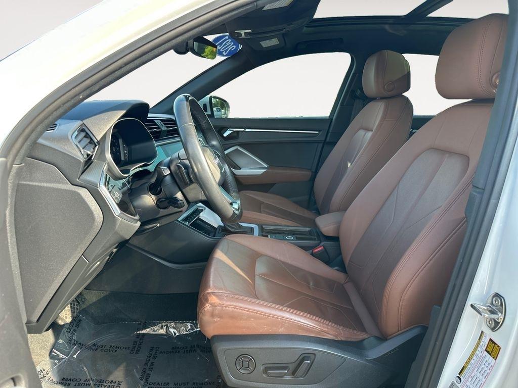 Audi Q3  2021