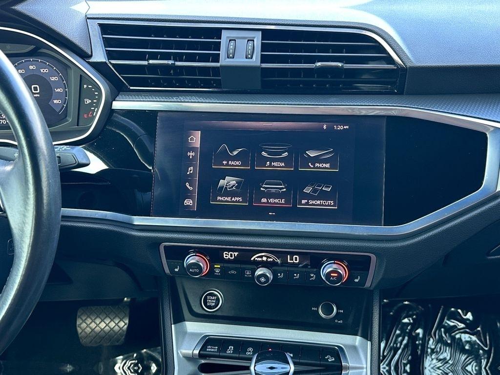 Audi Q3  2021
