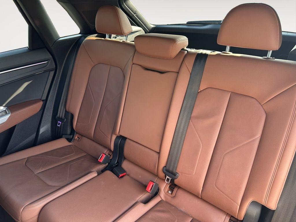 Audi Q3  2021