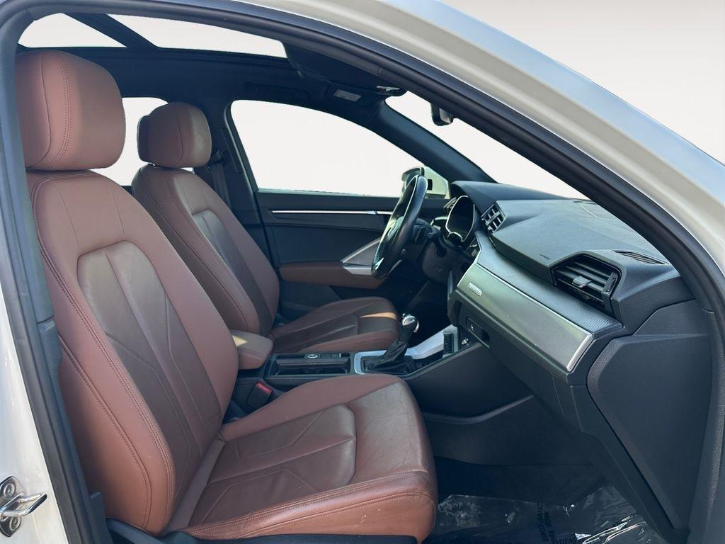 Audi Q3  2021