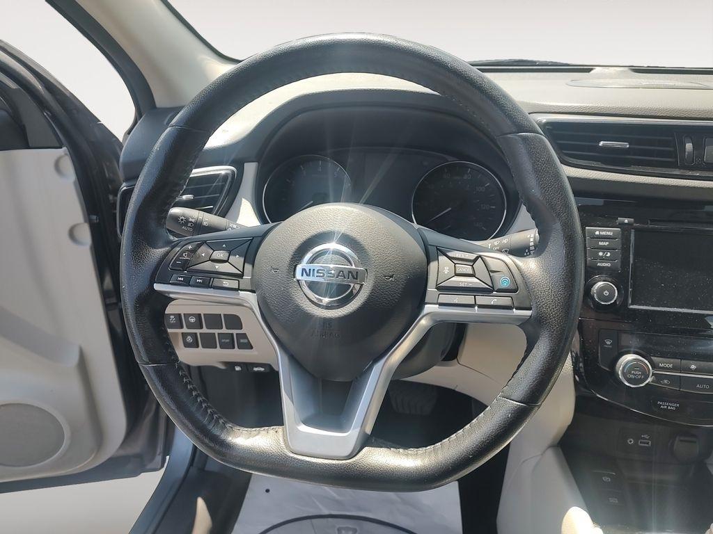 Nissan Rogue Sport  2022