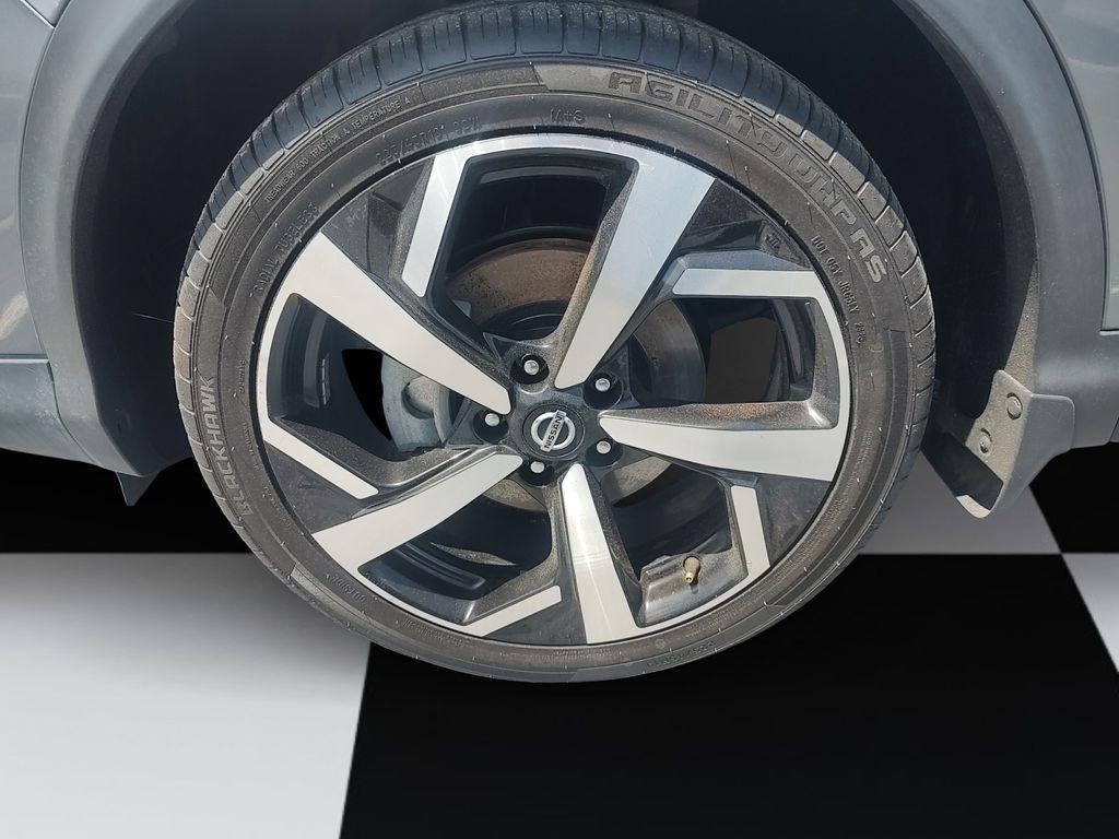 Nissan Rogue Sport  2022