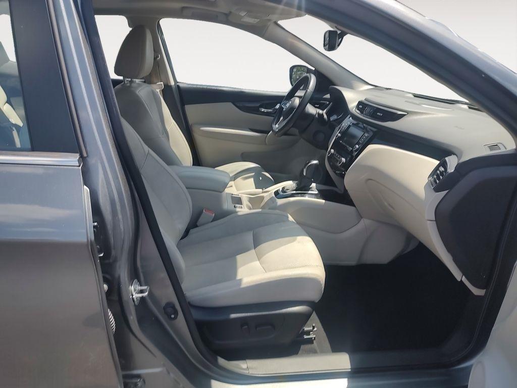 Nissan Rogue Sport  2022