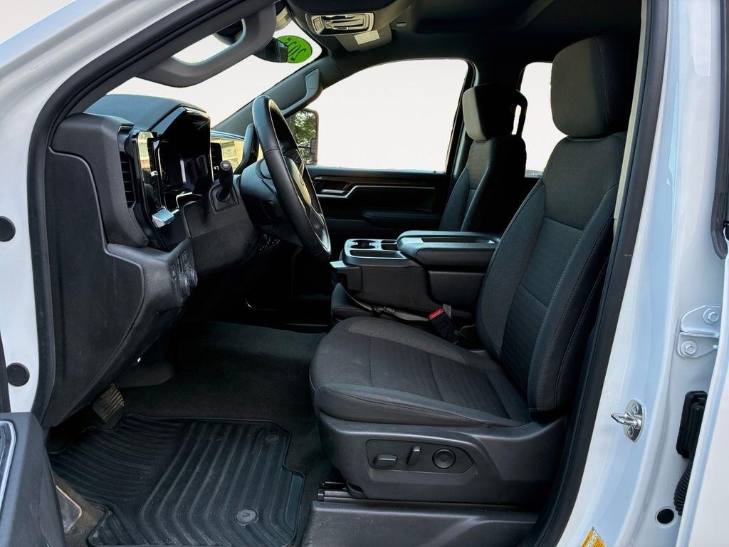 Chevrolet Silverado 2500HD  2025