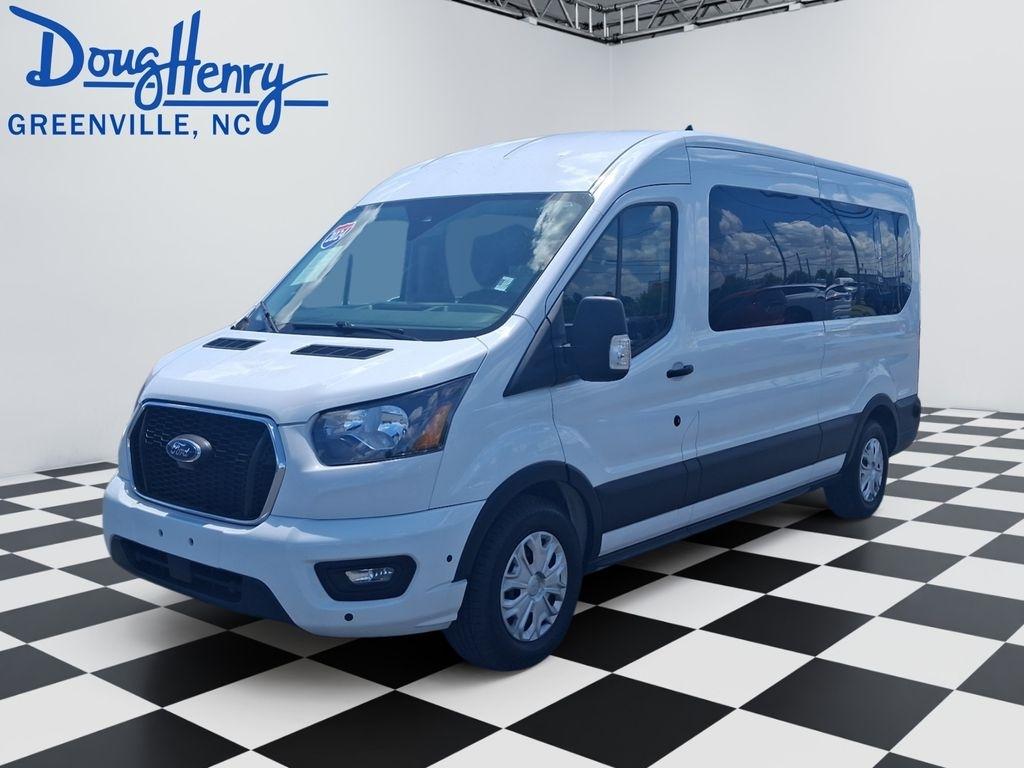 2024 Ford Transit Passenger Wagon XLT